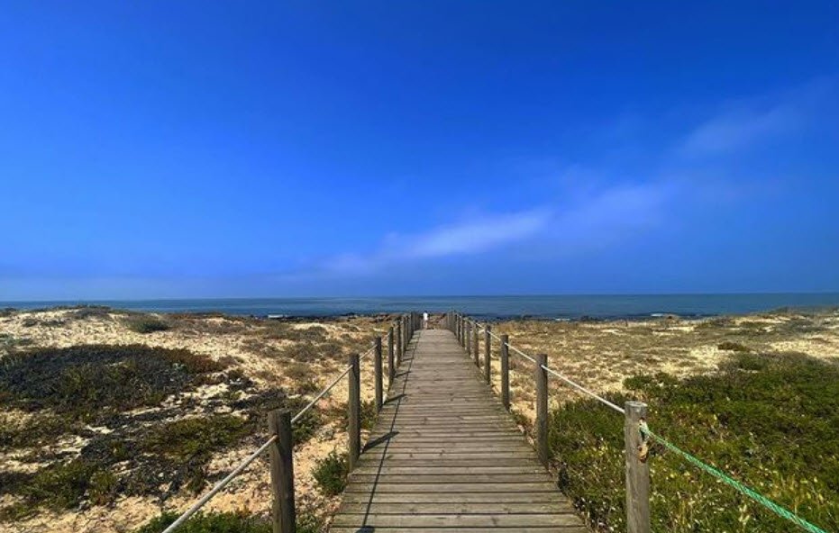 Praia do Pinhal dos Eléctricos, Portugal
